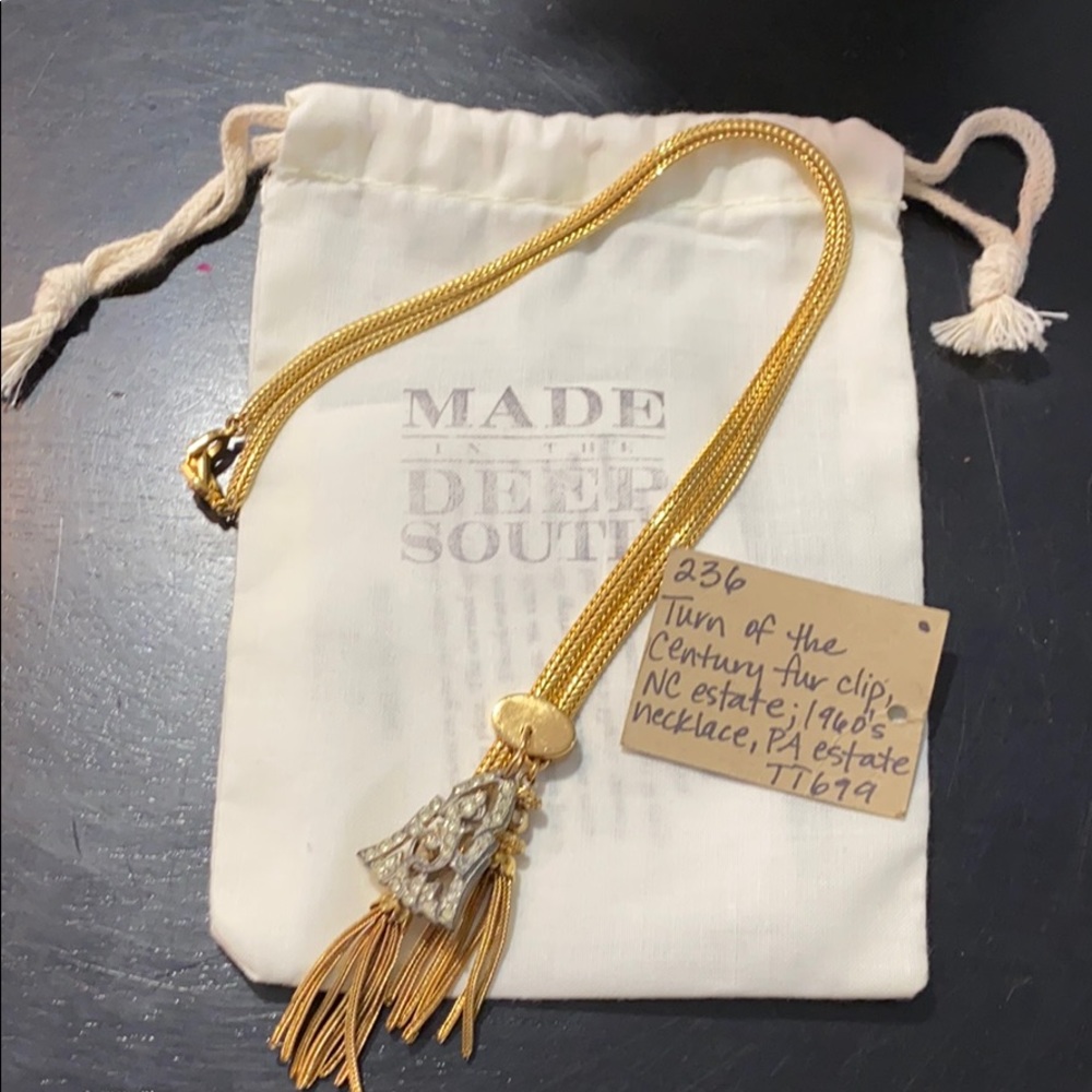 Vintage Made in the Deep South fur clip necklace